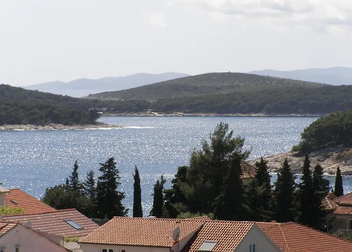 Elena 40 M2 With Beautiful Wide Sea Views 3 Stars Хвар