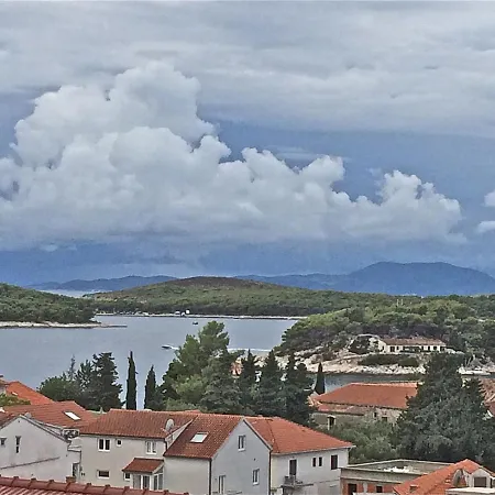 Apartmán Elena 40 M2 With Beautiful Wide Sea Views 3 Stars Hvar Town