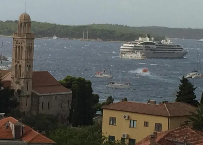 Apartment Elena 40 M2 With Beautiful Wide Sea Views 3 Stars Hvar Town