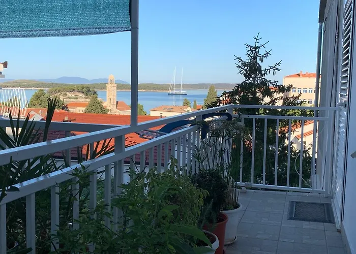 Elena 40 M2 With Beautiful Wide Sea Views 3 Stars